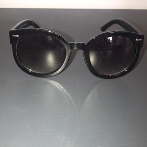 black sunglasses from Urban Outfitters